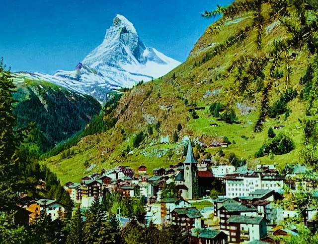 A close up of a mountain
Description automatically generated