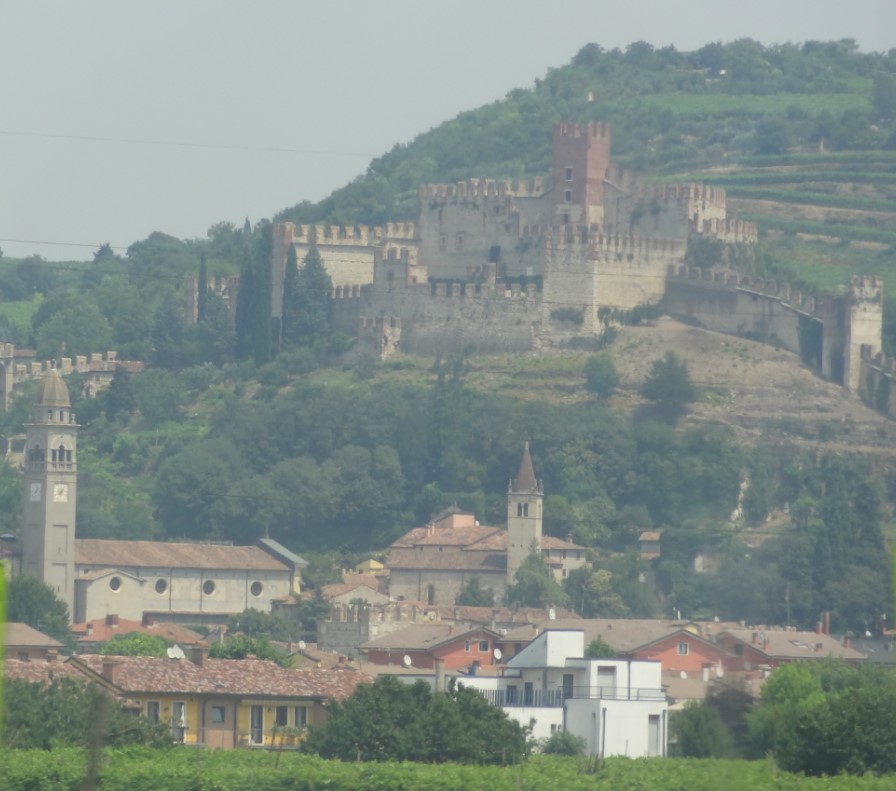 Description automatically generated